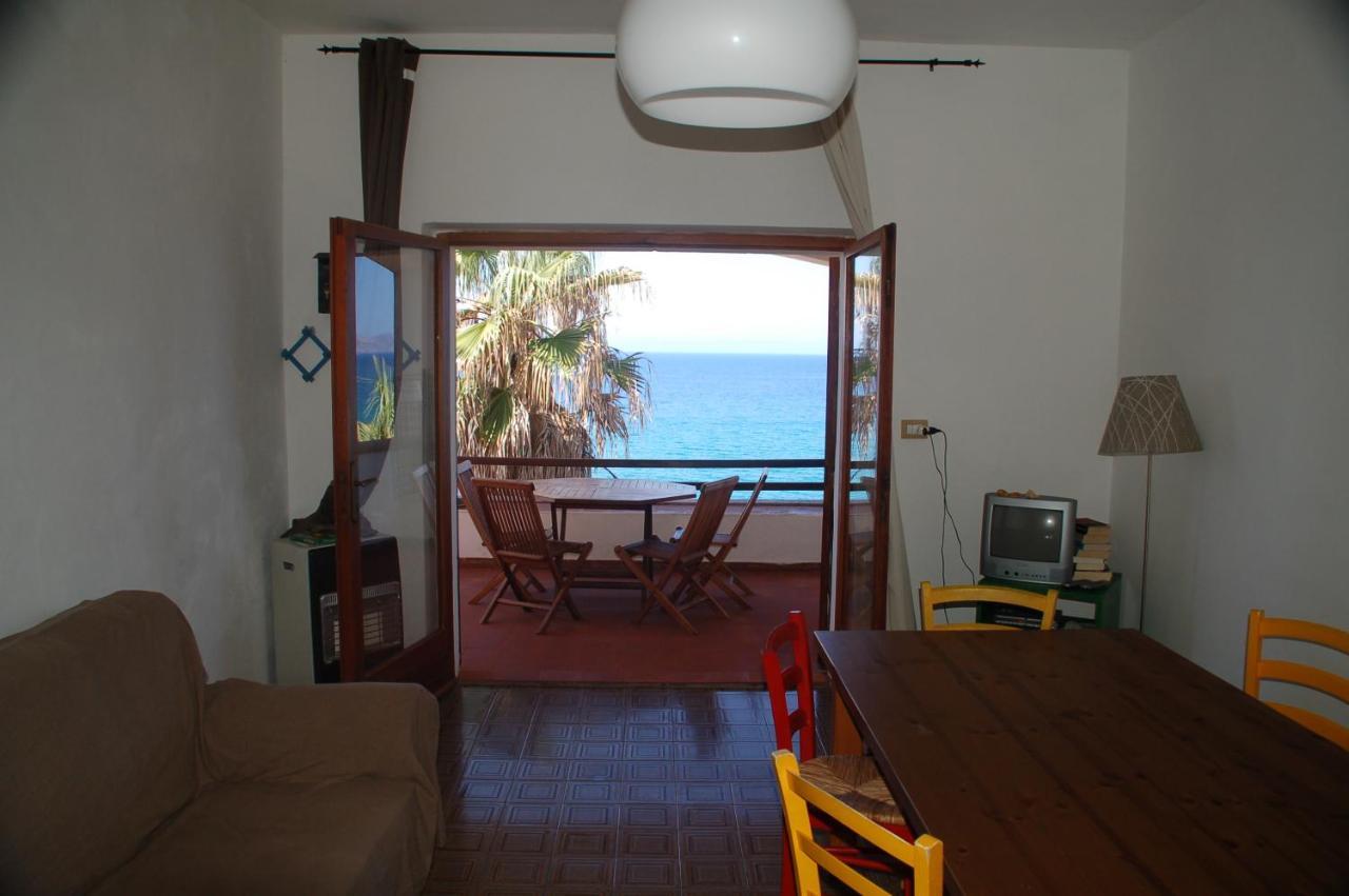Waterfront Apartments Bosa Porto Alabe 외부 사진